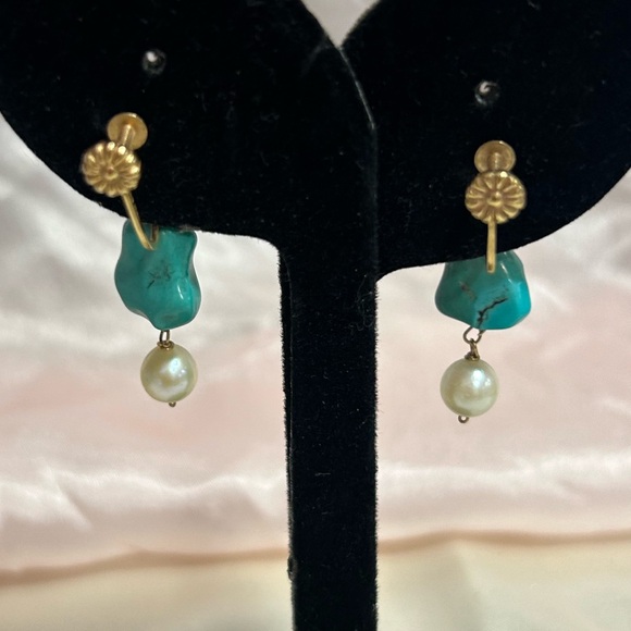 14 K gold Turquoise and cultured pearl vintage screw back earrings - Picture 3 of 10